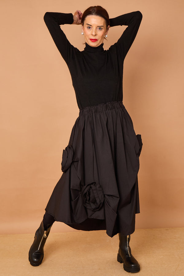 Margo waterfall skirt in Black