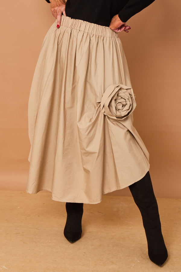 Margo waterfall skirt in stone