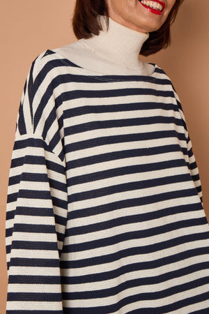 Marlo top in navy and beige