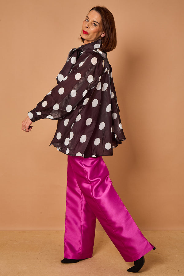 Lara shirt in black with white polka dots