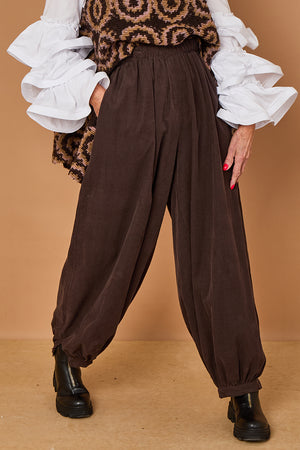 Sabrina pin cord trousers in chocolate