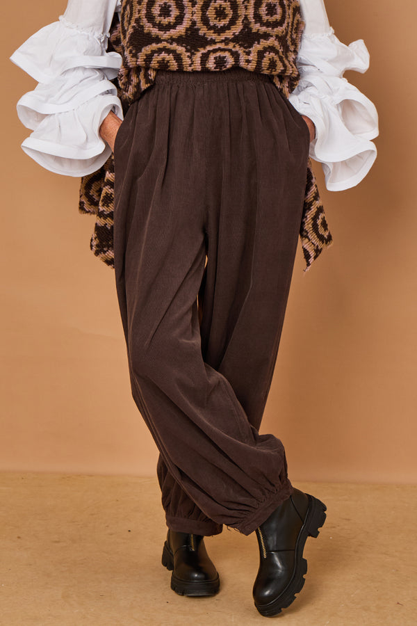 Sabrina pin cord trousers in chocolate