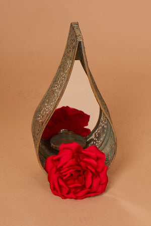 Goodwin attachable brooch in red