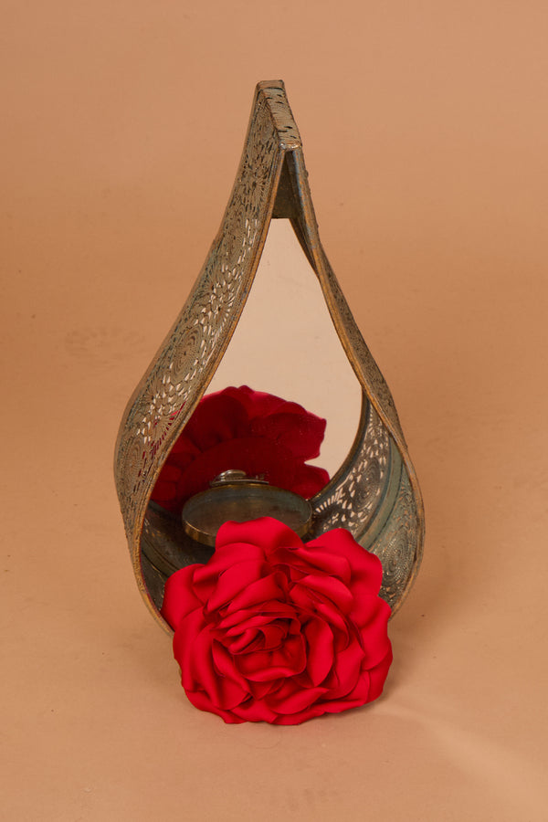 Goodwin attachable brooch in red