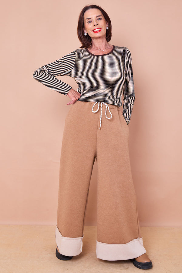 mattia layering top in black and chocolate