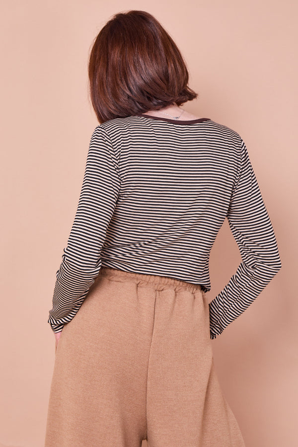 mattia layering top in black and chocolate
