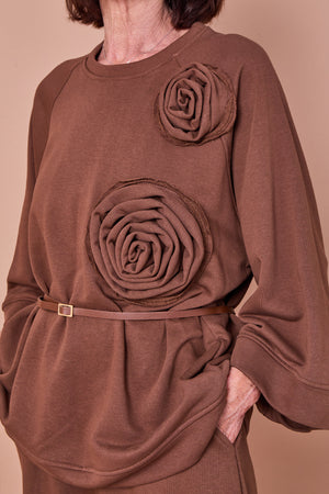 Dora oplay flower top in chocolate