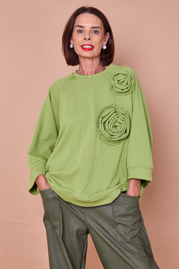 Dora oplay flower top in pistachio