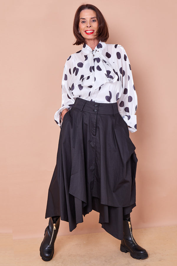 Lara skirt in black