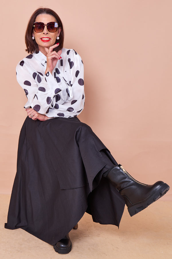Lara skirt in black