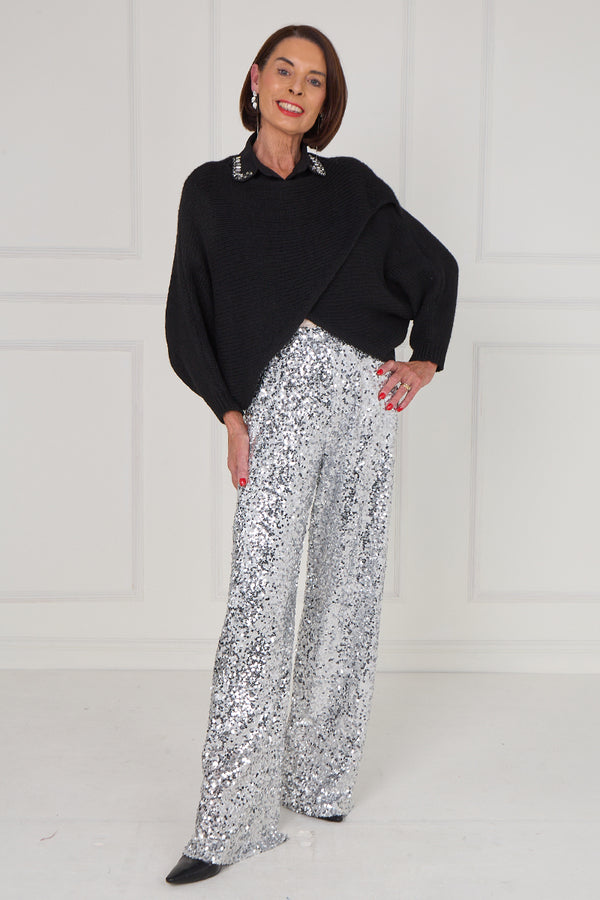 Tara crossover knitwear in black