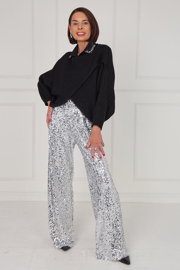 Tara crossover knitwear in black