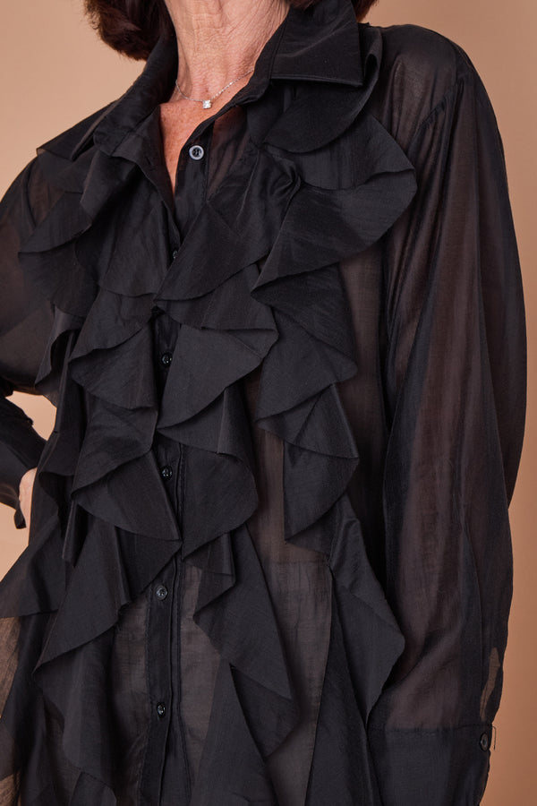 Coco ruffle shirt in black