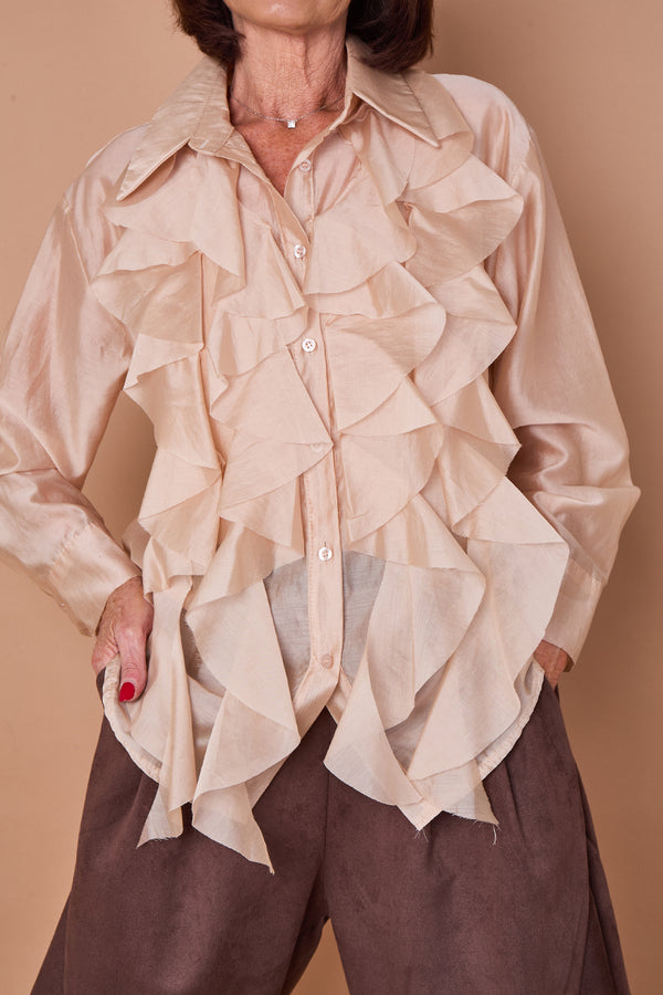 Coco ruffle shirt in beige