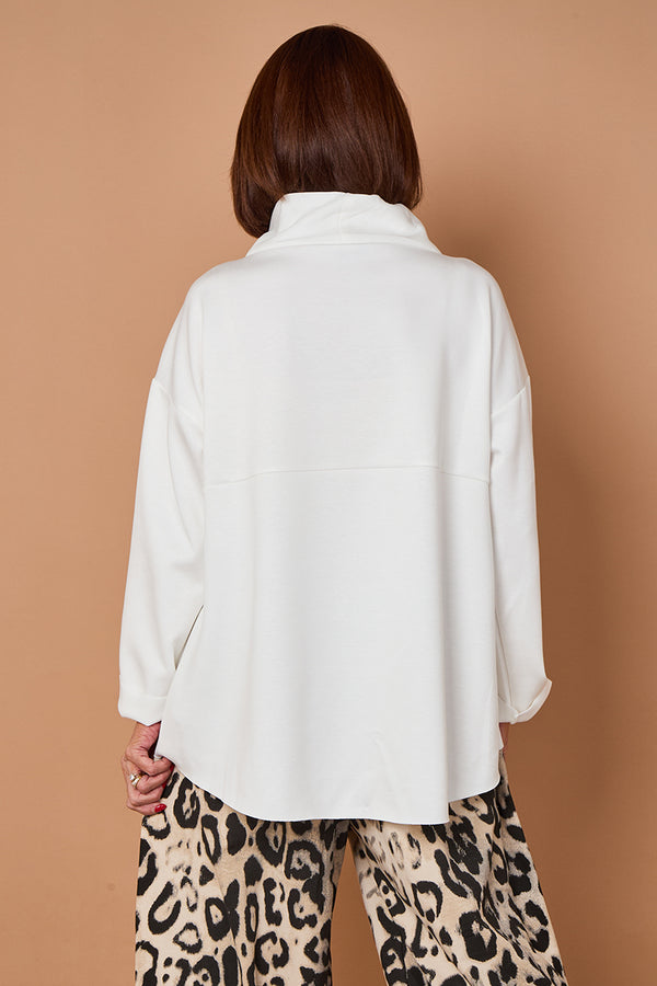 Catilina Top in winter white pre /order delevery date 30th october