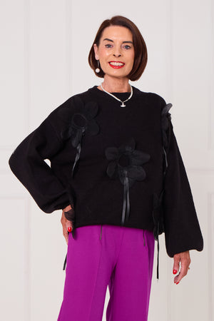 Ale 3D flower top in black