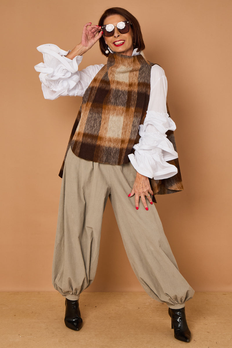 loco waterfall Tank top in camel, grey and chocolate