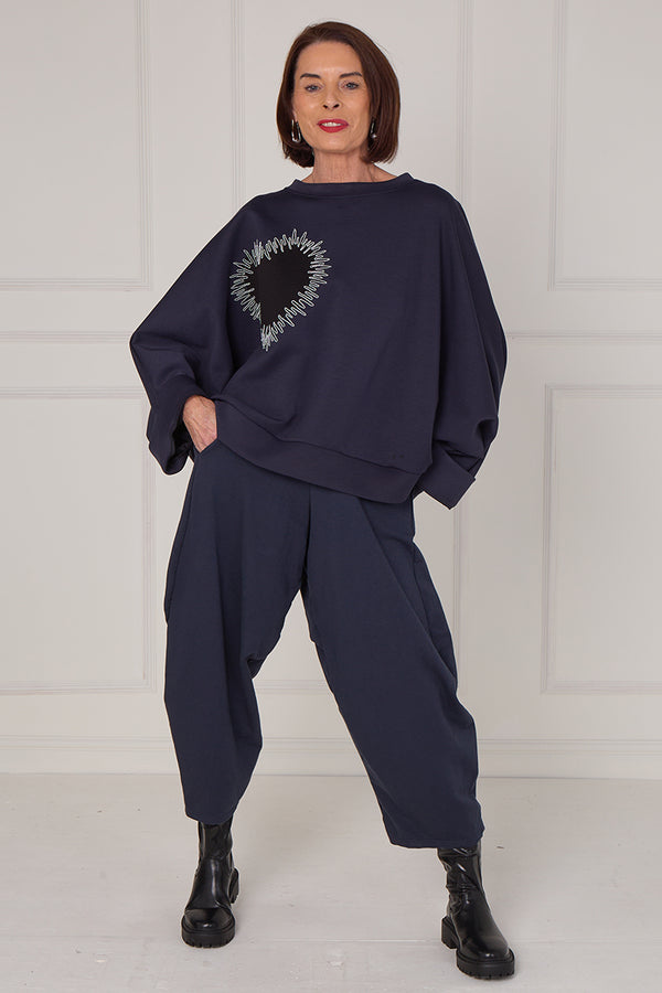 Black heart top in Navy