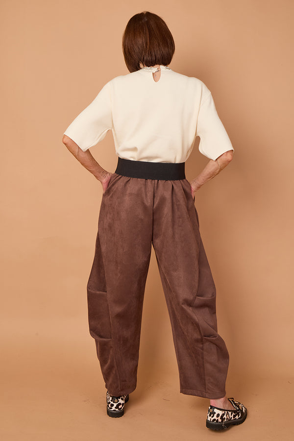 Lorenzo Cocoon Trousers in CHOCALATE