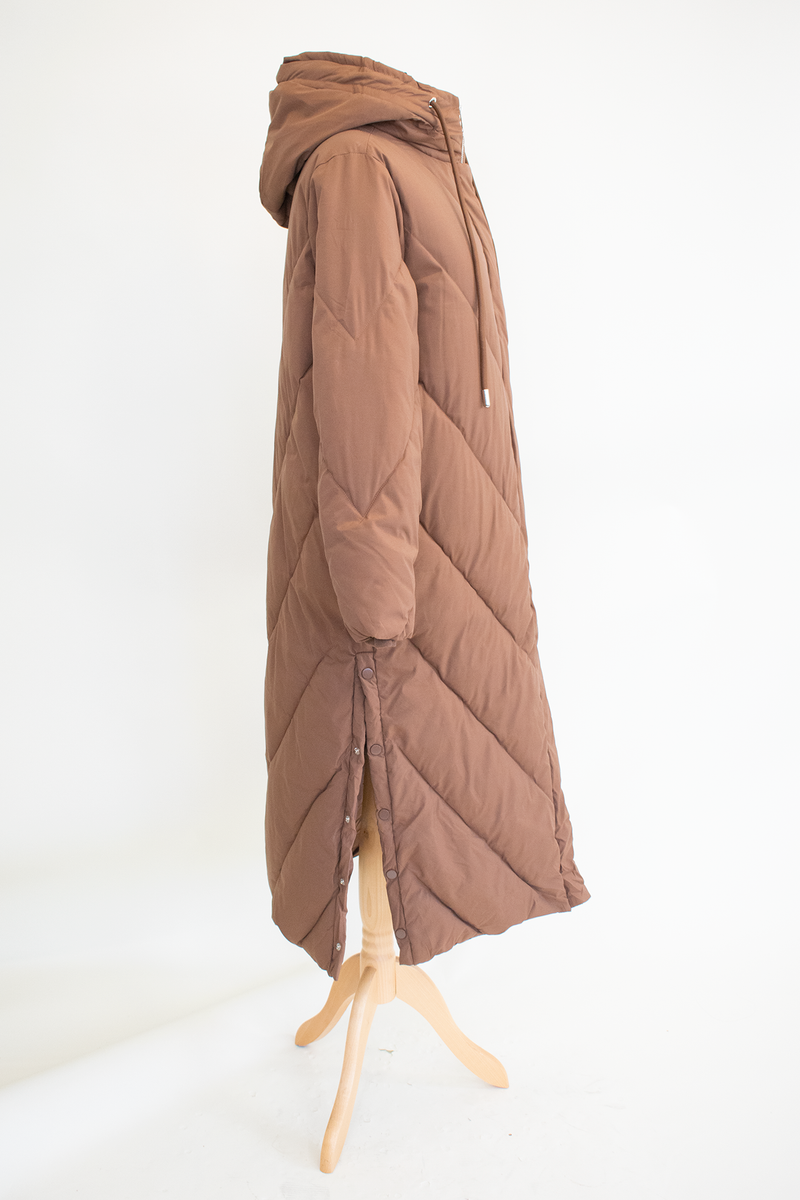 Loraya Hooded Puffer Coat with Quilted Design in Camel