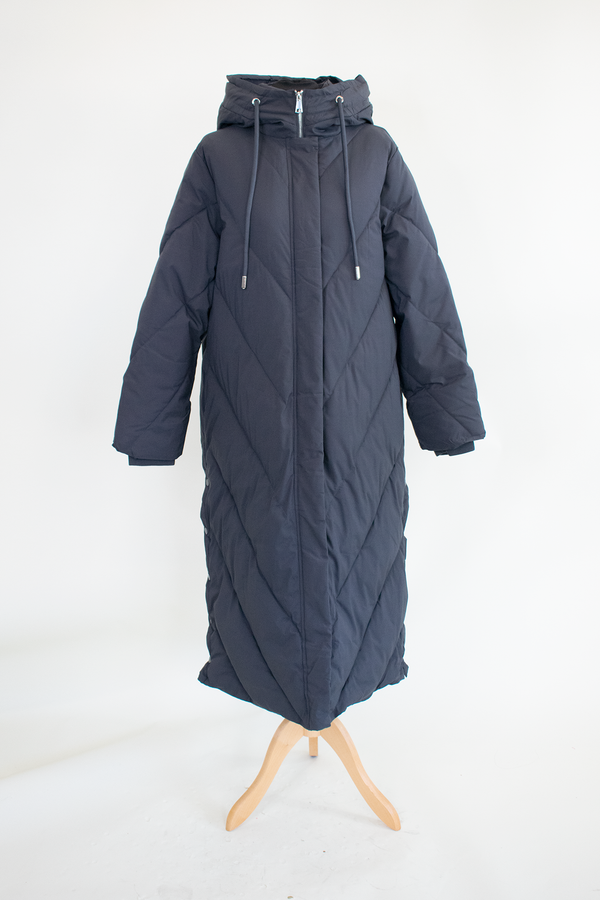 Loraya Hooded Puffer Coat with Quilted Design in Navy