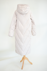 Loraya Hooded Puffer Coat with Quilted Design in Cream