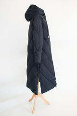 Loraya Hooded Puffer Coat with Quilted Design in Black