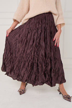 CHLOE CRINKLE SKIRT IN chocolate