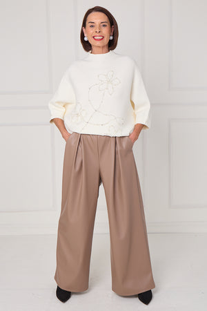 Dorothy knitwear in ecru