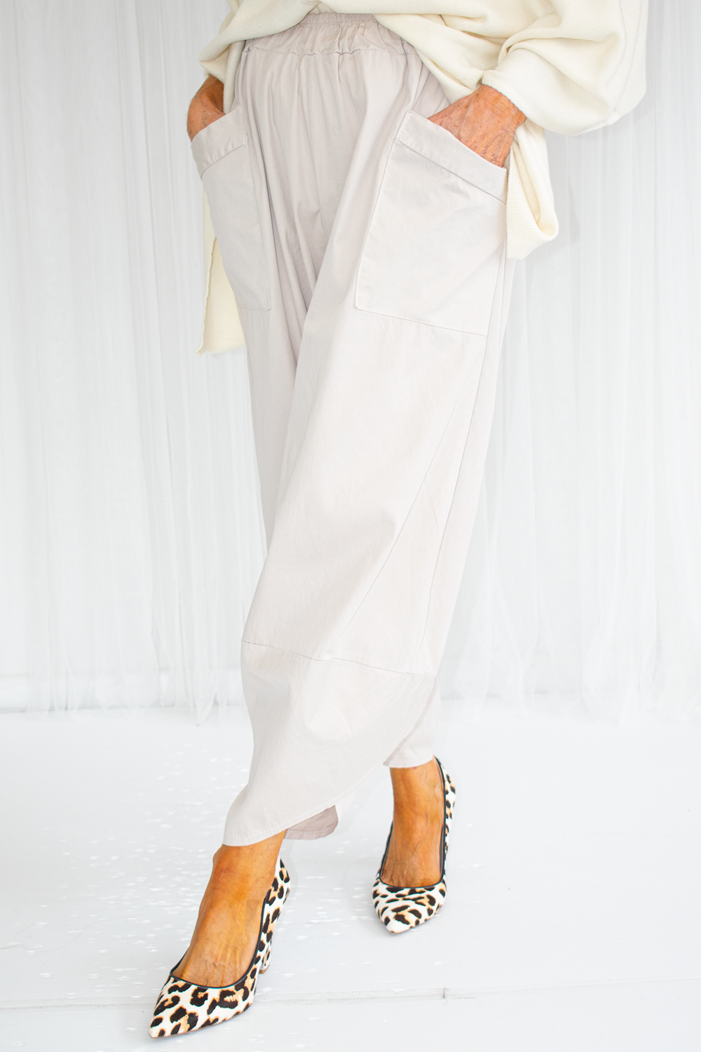 Kennedy Cotton Cocoon Trouser in cream