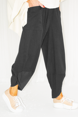 CORSE BALLOON Trouser IN BLACK