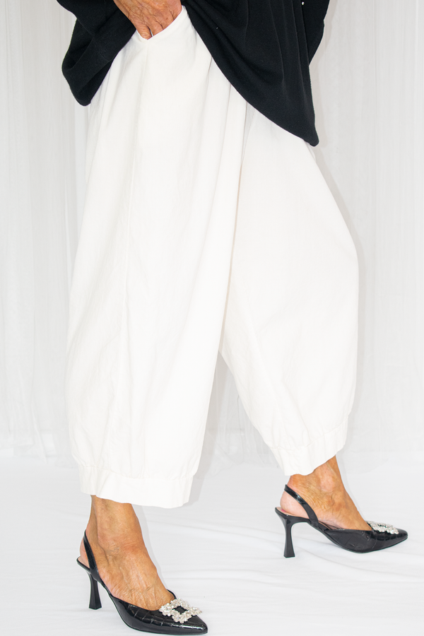 Florence Pin Cord Cocoon Trouser in Cream