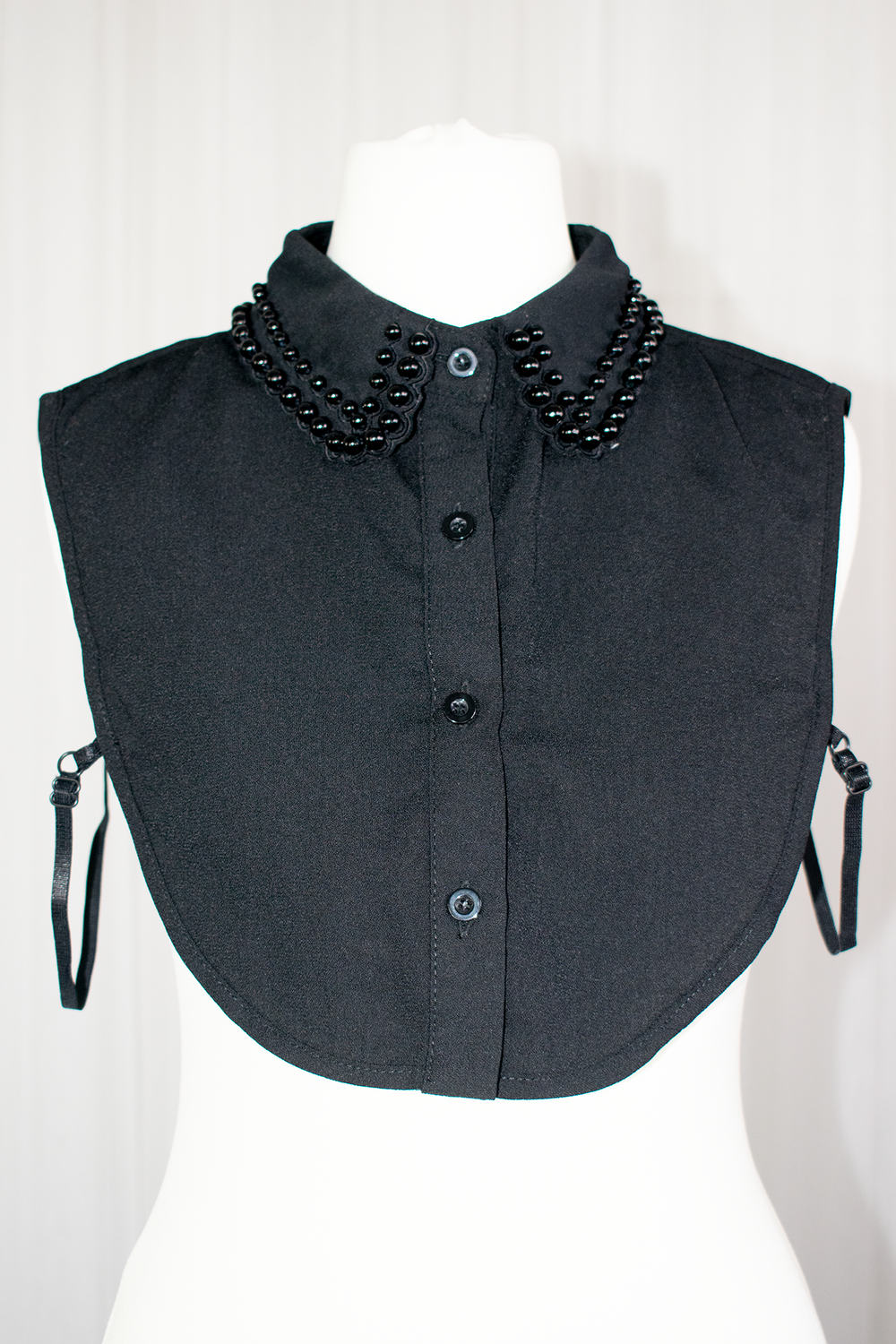 Macy Mock Collar in Black Pearl