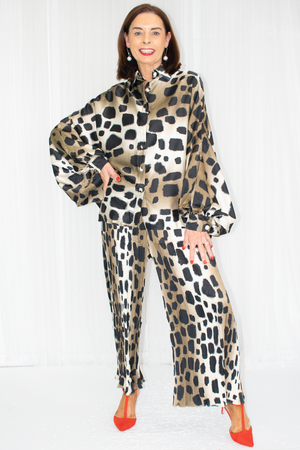 Cora Batwing Co-Ord Suit in Cheetah Print