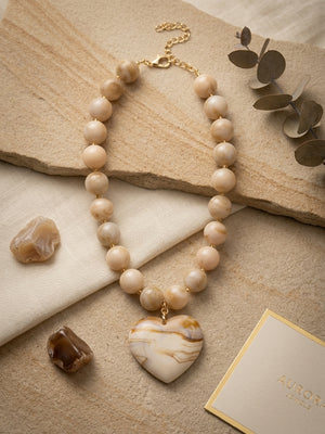 Alexandra necklace in beige