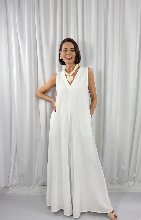 Cortina Jumpsuit in white