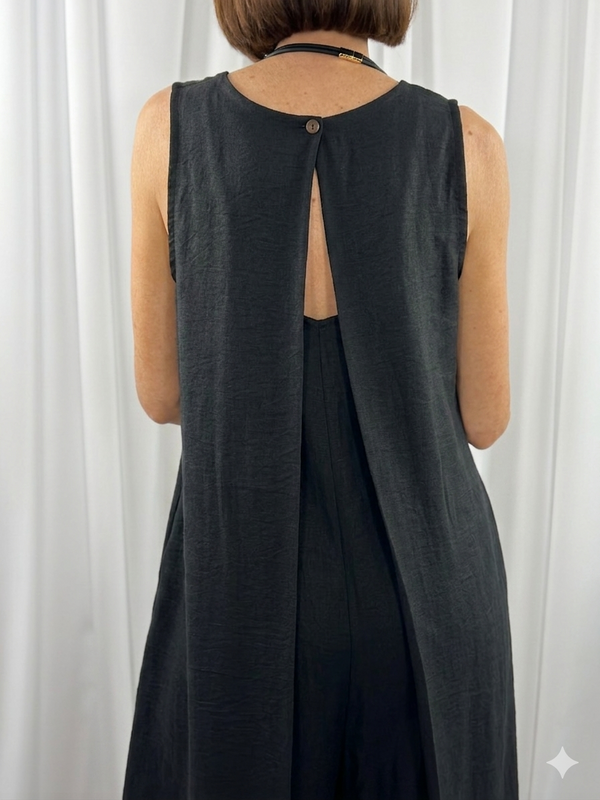 Cortina Jumpsuit in black - Bond Street Store
