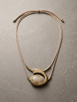 Elssy Necklace in gold