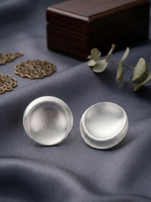 Phyllis Pierced earings in silver - Bond Street Store