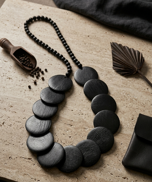 pablo necklace in black