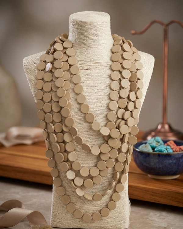 Florentina necklace in beige