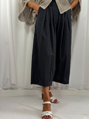 Tuscany wide leg Trousers in black