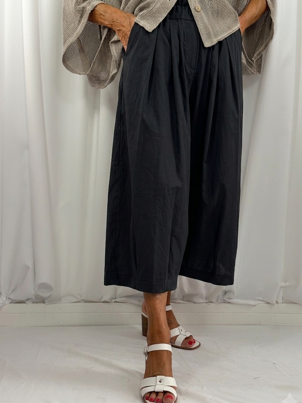 Tuscany wide leg Trousers in black