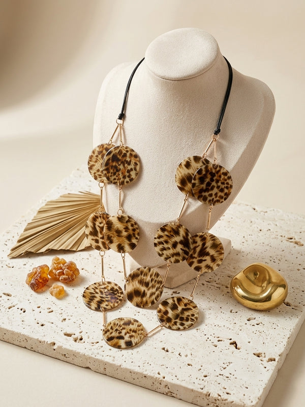 Marble necklace in leopard print