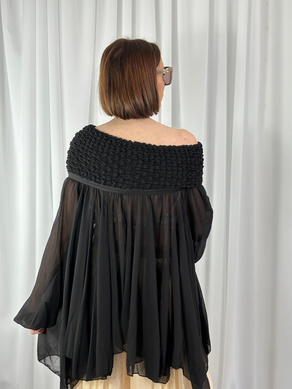 Cannes waterfall top in black