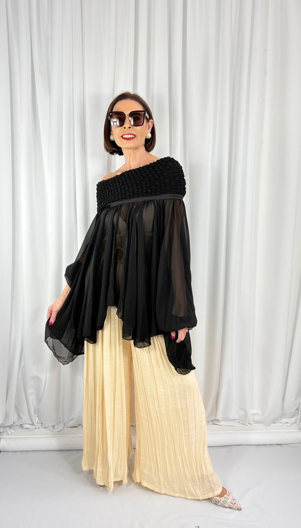 Cannes waterfall top in black