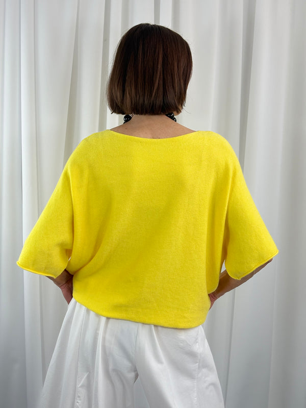 Saliyan knitwear in yellow