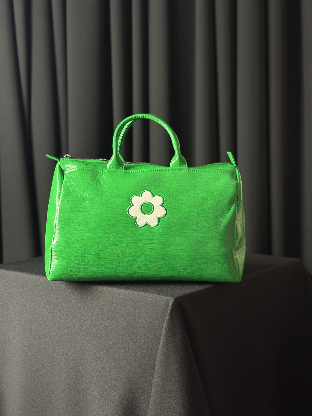 Sylvia PU bag in apple green