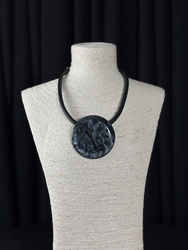 Maybel Necklace in Black grey marbel