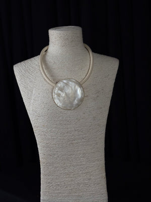 Maybel Necklace in beige